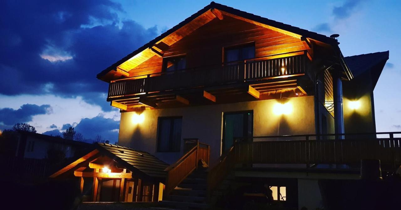 Villa Swiss Săcele Εξωτερικό φωτογραφία